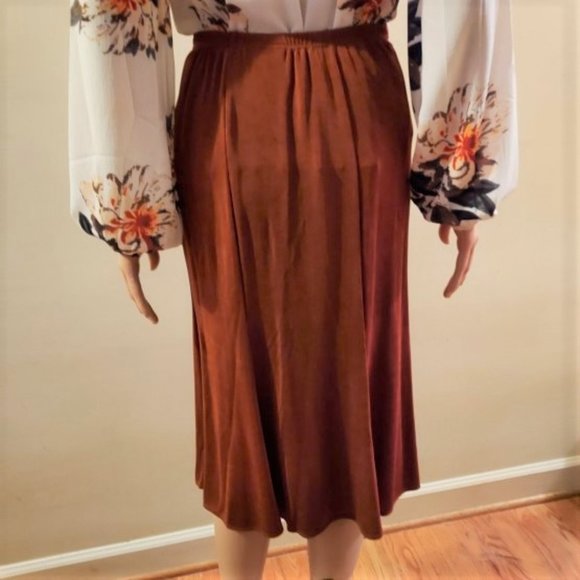 NEW West End Rust Elastic Waist A-Line Skirt Size S - Picture 4 of 7